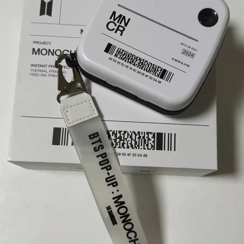 [BUNJANG] BTS Bangkok Pop-up Monochrome Heat Transfer Camera / 방탄 방콕 팝업 모노크롬 열전사 카메라
