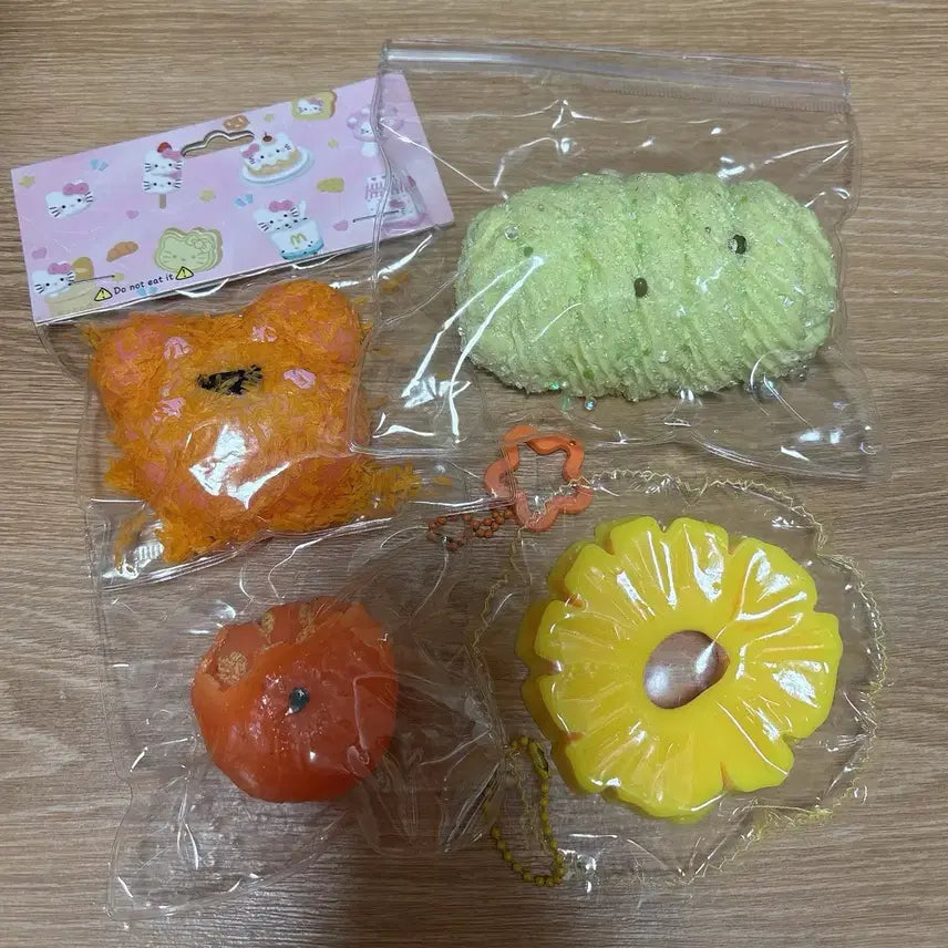 [BUNJANG] Bundle Set of 4 Squishy Toys / 말랑이 4개일괄