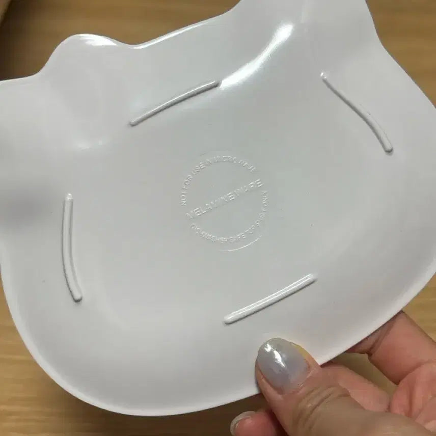 [BUNJANG] Hello Kitty Shaped Plate / 키티 접시