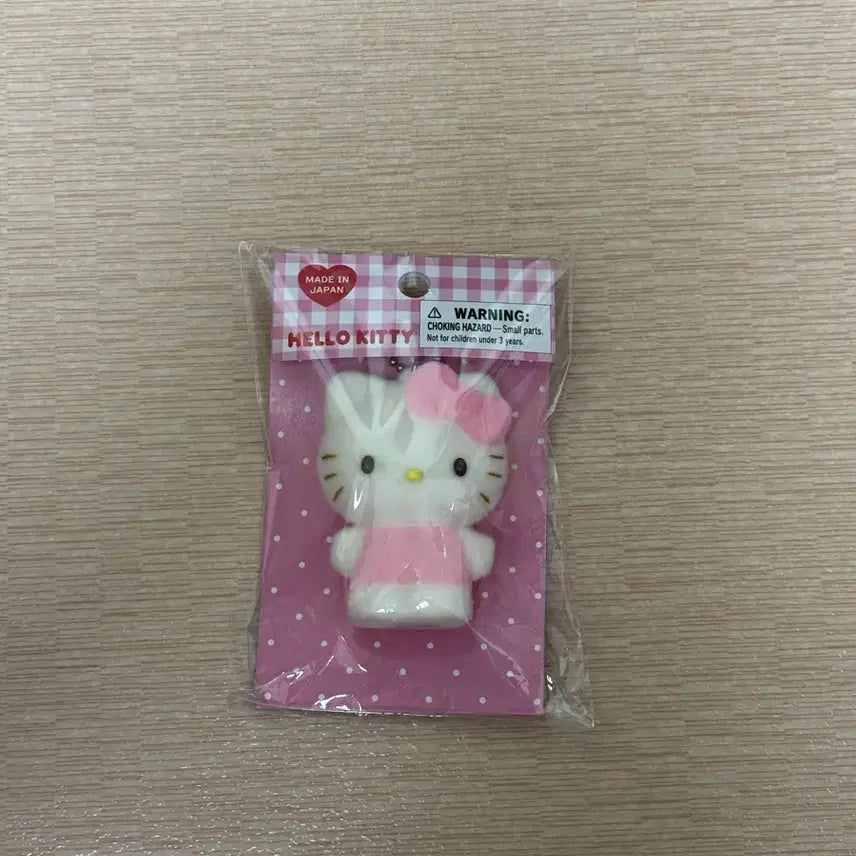 [BUNJANG] Sanrio Hello Kitty Fluffy Mascot Doll Keychain / 산리오 헬로키티 키티 플로키 마스코트 인형 키링
