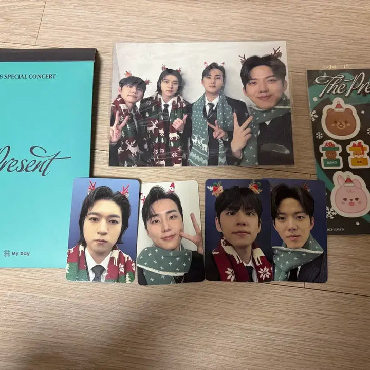 [BUNJANG] DAY6 The Present Photocard and Sticker Set / 데이식스 DAY6 클콘 굿즈 판매