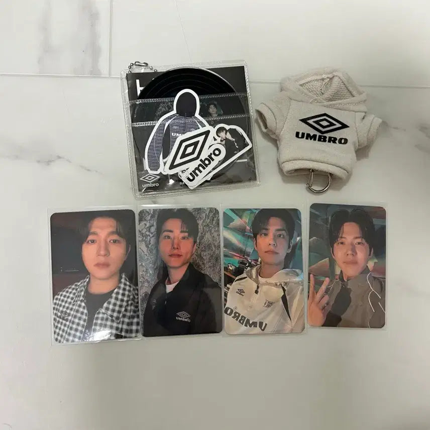[BUNJANG] Day6 Umbro Bundle Set / 데이식스 엄브로