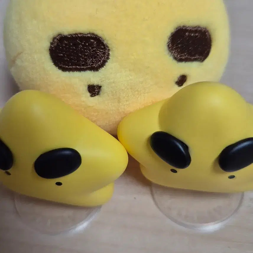 [BUNJANG] Gakpyul Rice Cake &amp; 2 Figure Bundle Set / 각별 찹쌀떡, 피규어 2개 일괄