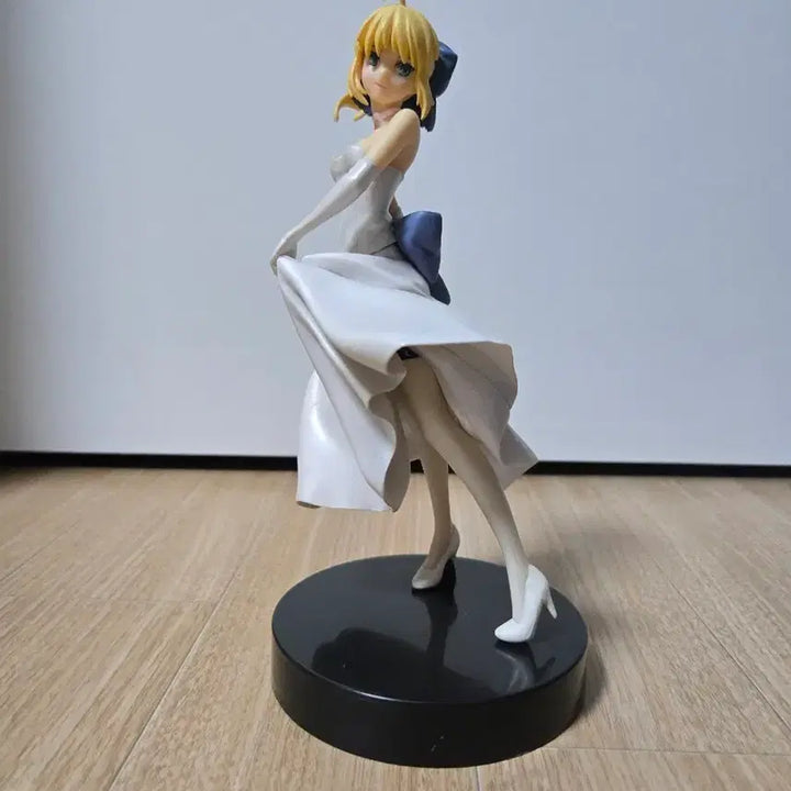 [BUNJANG] Saber Wedding Dress Version Figure / 세이버 피규어 웨딩드레스