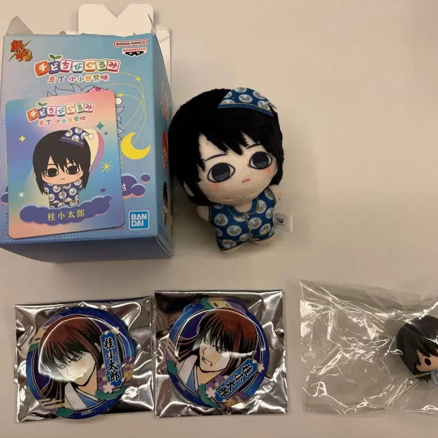 [BUNJANG] Gintama Katsura Pajama Chibi Plush, Chocoring Figure, and Brooch Set / 은혼 카츠라 굿즈 일괄 판매