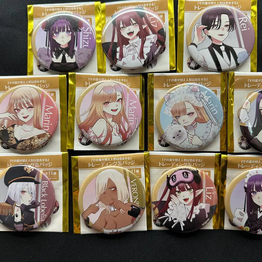 [BUNJANG] The Bisque Doll Loves 5th Anniversary Exhibition Can Badge Full Set / 그 비스크 돌은 사랑을 한다 5주년 전시회 캔뱃지 전종 세트