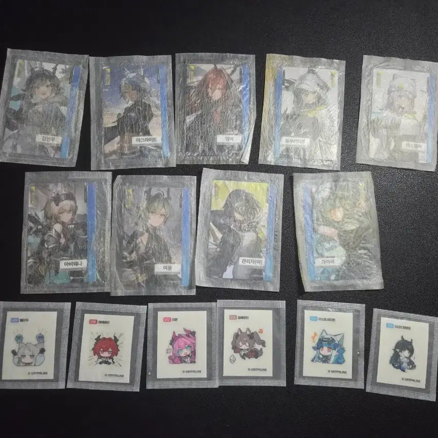 [BUNJANG] GS Endfield Photocard &amp; Ttibu Seal Bundle / GS 엔드필드 포카,띠부실 (미개봉)
