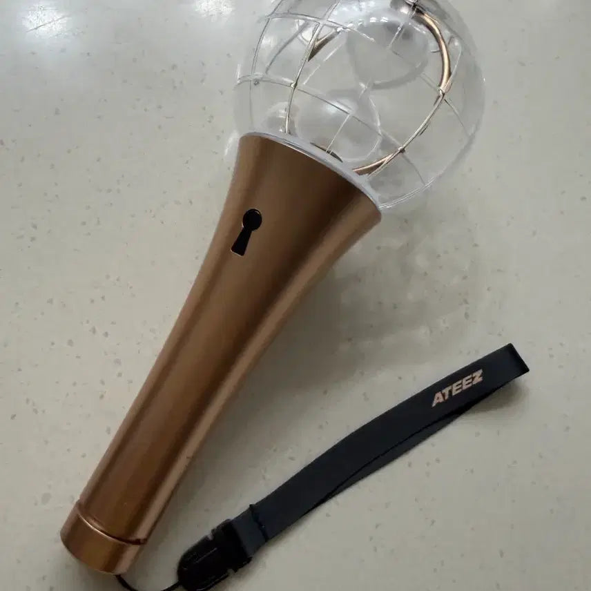 [BUNJANG] ATEEZ Lightiny Ver.2 Lightstick / 에이티즈 라이티니2