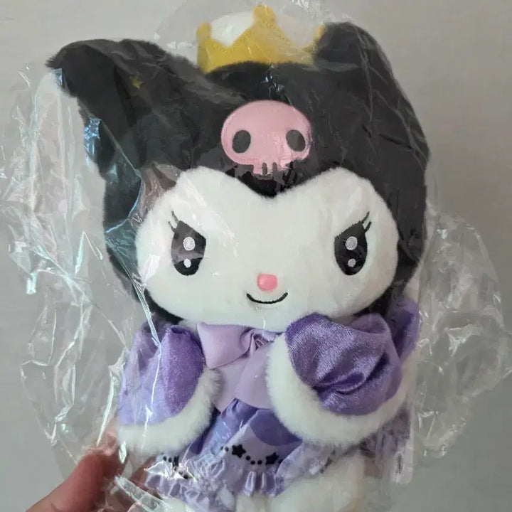 [BUNJANG] Sanrio Kuromi Crown Plush Doll / 산리오 왕관 쿠로미 누이인형