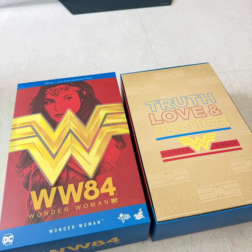 [BUNJANG] Hot Toys Wonder Woman MMS584 Action Figure / 핫토이 원더우먼 MMS584 판매합니다