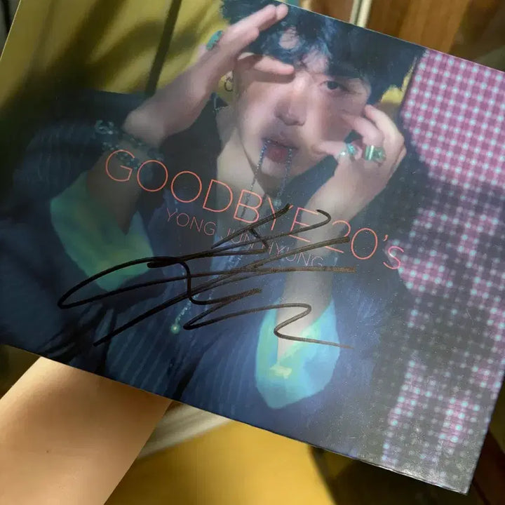 [BUNJANG] Yong Junhyung Solo Autographed Album / 용준형 솔로 친필싸인앨범