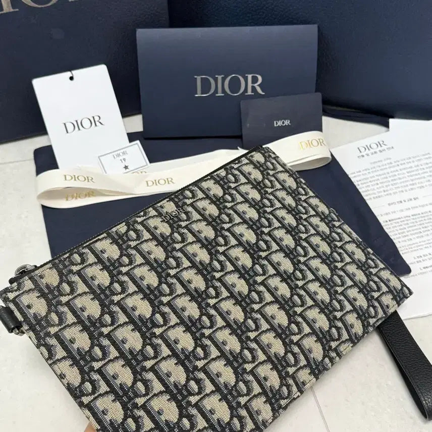 [BUNJANG] Dior Oblique A5 Clutch Bag / [정품]디올 오블리크 a5 클러치백 (새상품급)