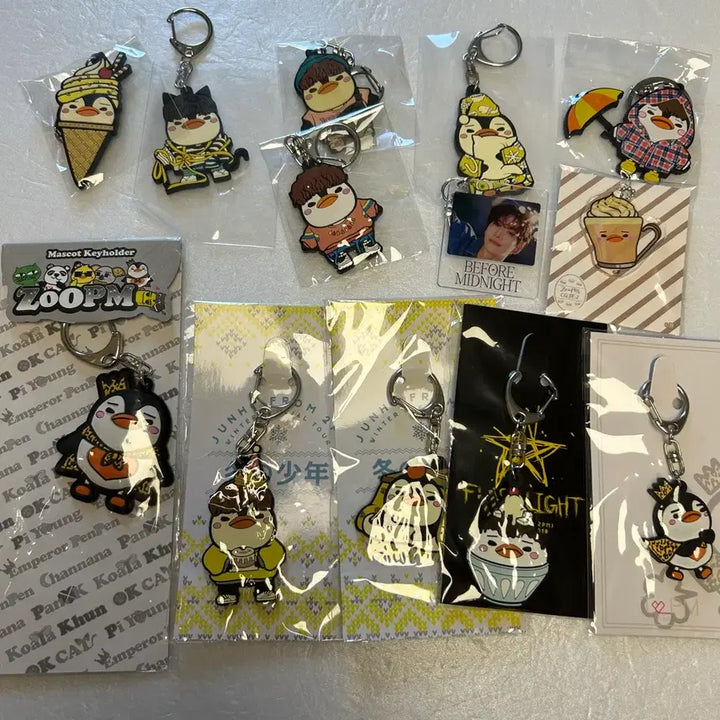 [BUNJANG] 2PM Junho Keychain Bundle Set / 이준호 키링 일괄