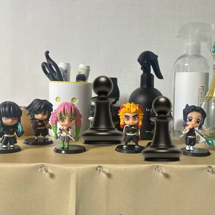 [BUNJANG] Demon Slayer Mini Figure 7-Piece Set / 귀멸의 칼날 미니 피규어 7종세트(새 상품)