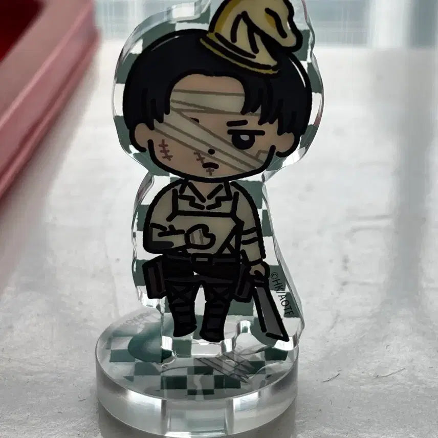 [BUNJANG] Levi Ackerman Acrylic Standee / 리바이 아크릴
