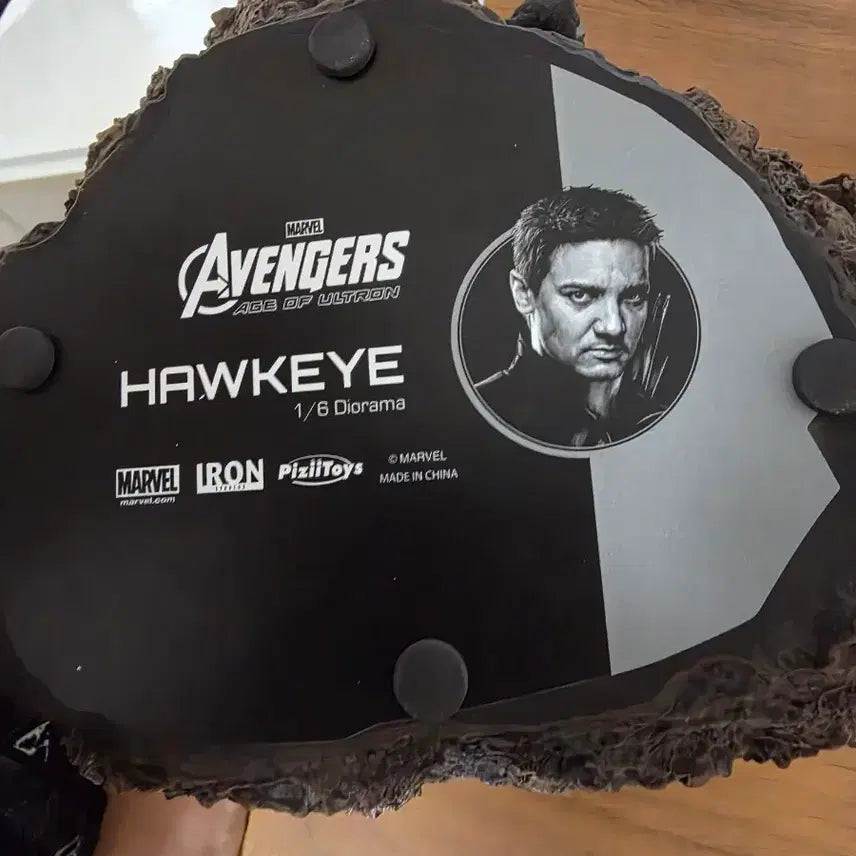 [BUNJANG] Iron Studios Marvel Avengers: Age of Ultron Hawkeye 1/6 Diorama Figure / 마블 어벤져스 에이지 오브 울트론 호크아이 1/6 디오라마