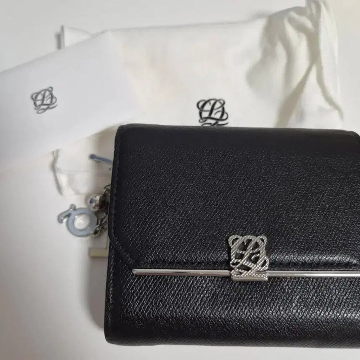 [BUNJANG] Louis Quatorze Lara Bifold Wallet / 루이까또즈 브랜드 라라 반지갑
