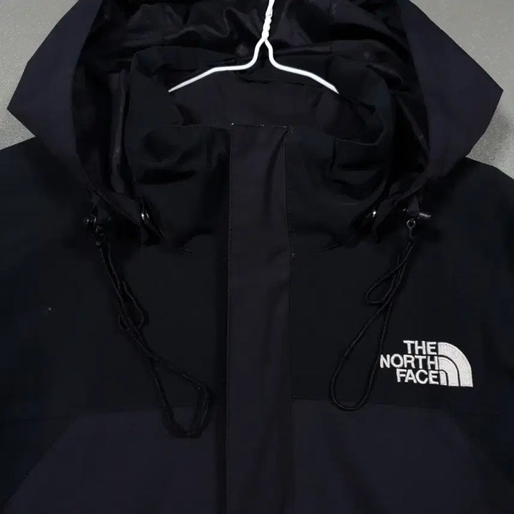 [BUNJANG] The North Face Summit Series Gore-Tex Pro Shell Mountain Hooded Jacket Black XL / XL) 노스페이스 서밋 고어텍스 프로쉘 마운틴 후드 자켓 고프코어 블랙