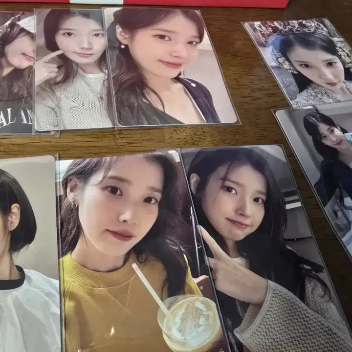 [BUNJANG] IU 2024 World Tour Blu-ray + DVD Set (Unsealed, Photocard Included) / 아이유 iu 2024 월드투어 bluray+dvd 세트(개봉/포카o)