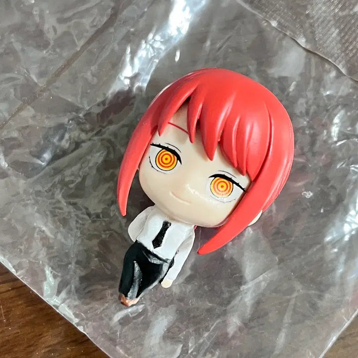 [BUNJANG] Chainsaw Man Makima Standing Gacha Figure / 체인소맨 마키마 스탠딩 가챠 피규어