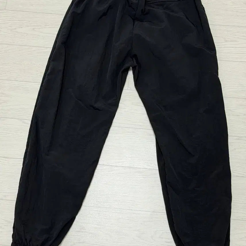 [BUNJANG] Black Nylon Jogger Pants / 블랙 나일론 조거 팬츠 Free