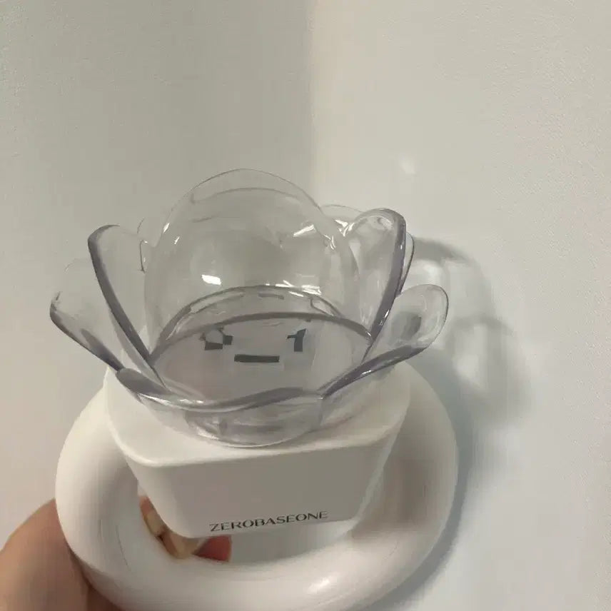 [BUNJANG] ZEROBASEONE Official Lightstick Rose Ring / 제로베이스원 응원봉 제베원 응원봉 로즈링 판매합니다