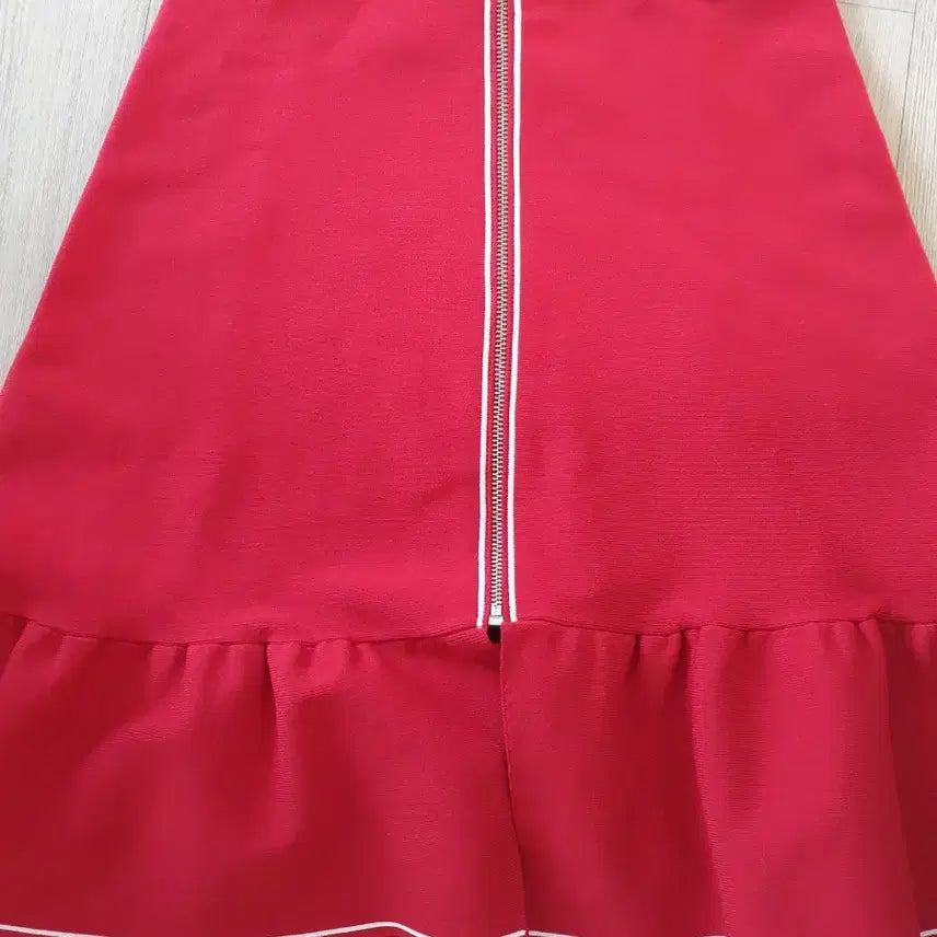 [SOLD OUT] 산드로 레드 스커트