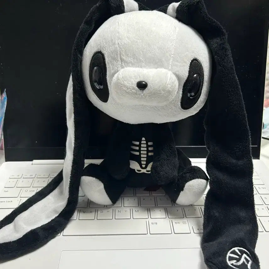 [BUNJANG] Chux GP Universal Rabbit Skull Skeleton Rare Plush / 척스 GP 범용 토끼 초레어 인형 해골 스켈레톤