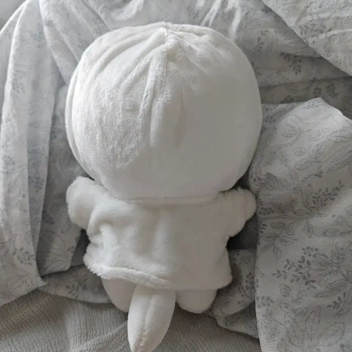 [BUNJANG] EXO Sehun Doll (with outfits) / 엑소 세훈 인형