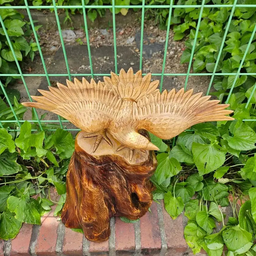 [BUNJANG] Eagle Wooden Sculpture / 기상 기운이 좋은 독수리 나무조각
