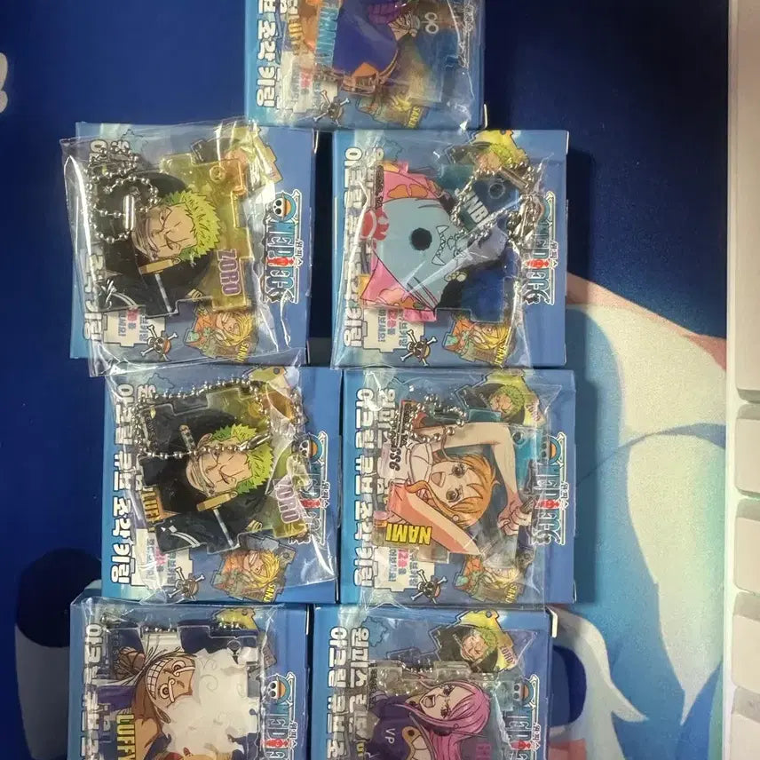 [BUNJANG] One Piece 25th Anniversary Acrylic Cube Keychain Bundle / 원피스25주년 팝업 아크릴 큐브 키링 일괄판매