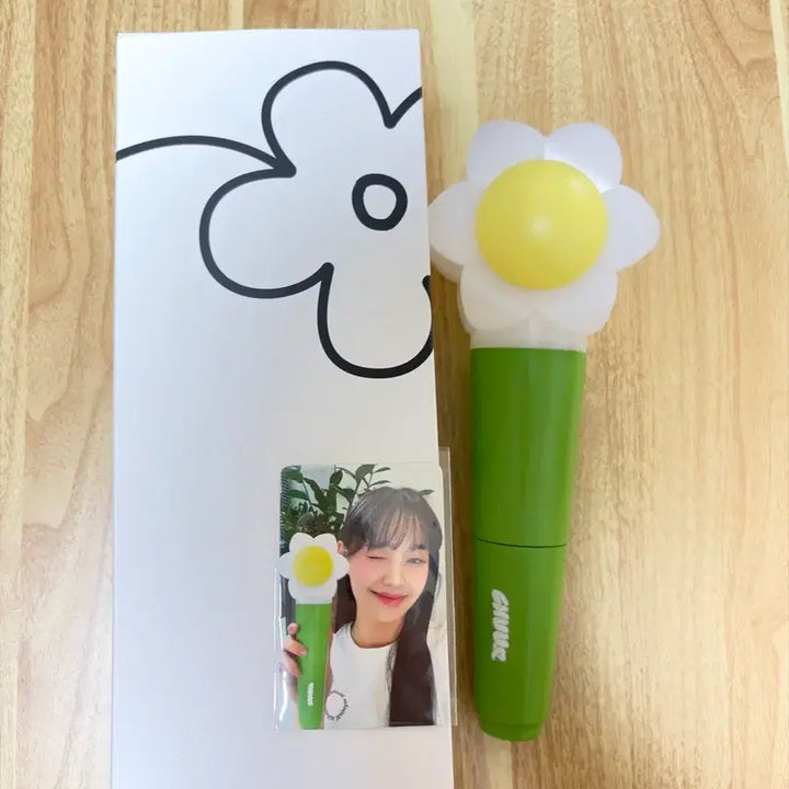 [BUNJANG] LOONA Chuu Lightstick / 츄 응원봉