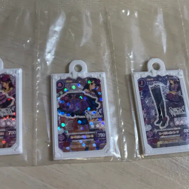 [BUNJANG] Aikatsu! Purple Gacha Ichigo Hoshimiya Badge Plush / 아이카츠 보라 가챠 양도 키링 라임 마린 이치고 메지루시 누이