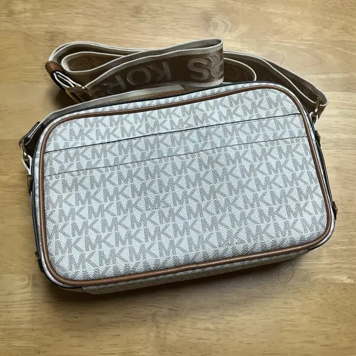 [BUNJANG] Michael Kors Logo Pattern Crossbody Bag Brown / 마이클코어스 로고 패턴 크로스백 브라운