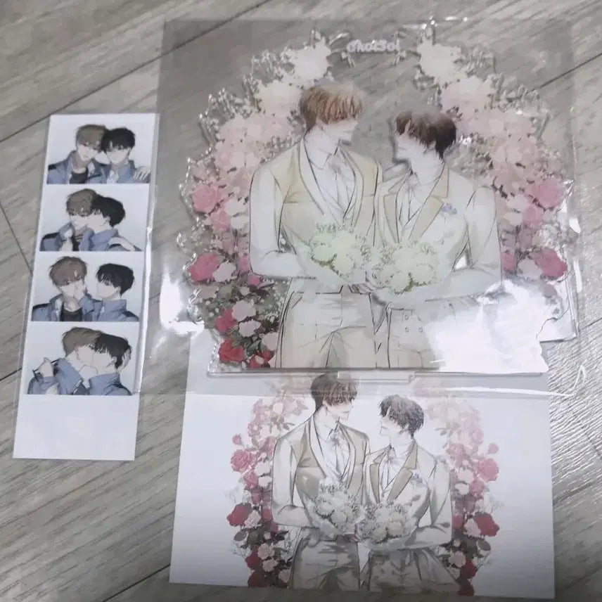 [BUNJANG] Kim So-reum, Choi Agent, Podo Agent, Choi Sol Acrylic Stand &amp; Postcard Set / 괴담출근 괴출 김솔음 최 요원 포도 요원 최솔 아크릴 스탠드 엽서 굿즈