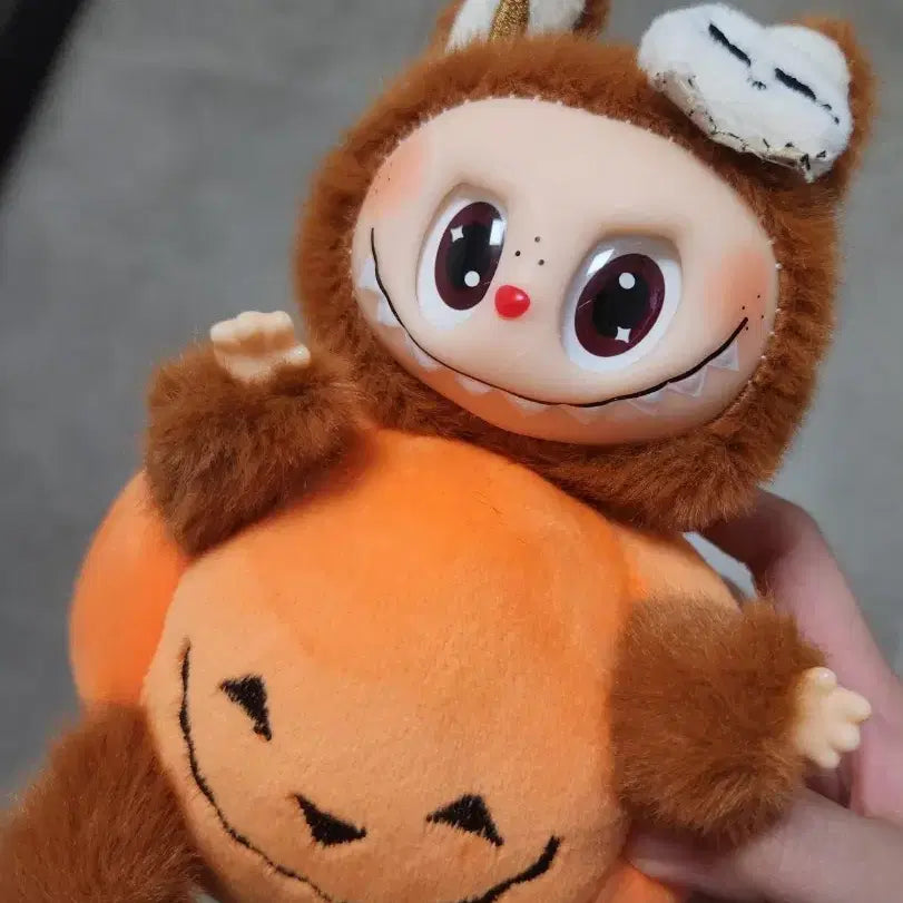 [BUNJANG] Labubu Halloween Plush Toy / 라부부 할로윈 인형 판매
