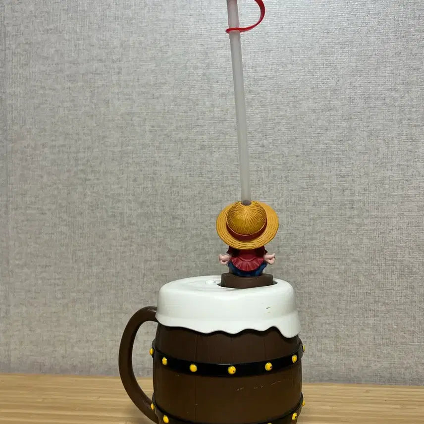 [BUNJANG] One Piece Luffy Universal Studios Japan USJ Luffy Drink Cup Mug / 원피스 루피 유니버셜 스튜디오 재팬 USJ 루피 통 음료컵 머그컵