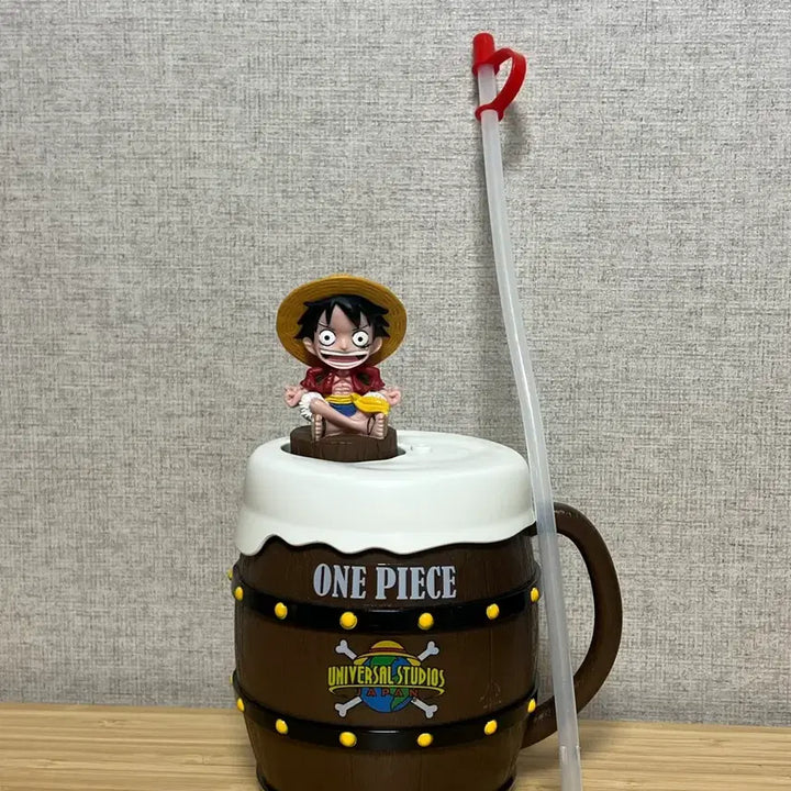[BUNJANG] One Piece Luffy Universal Studios Japan USJ Luffy Drink Cup Mug / 원피스 루피 유니버셜 스튜디오 재팬 USJ 루피 통 음료컵 머그컵