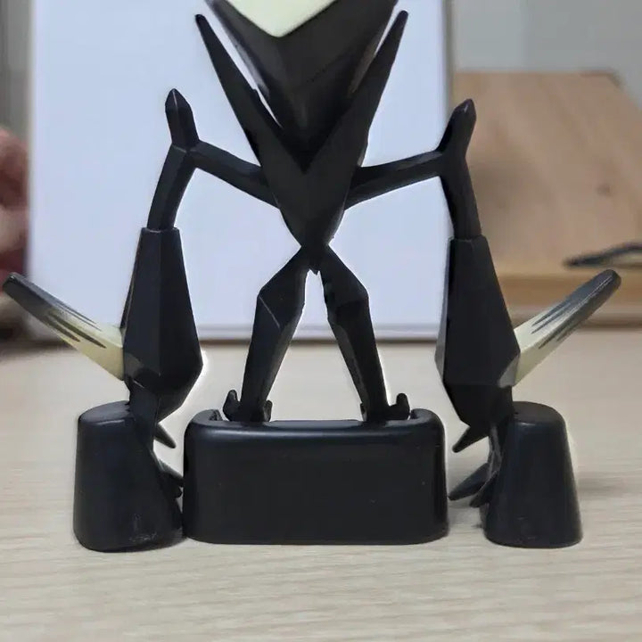 [BUNJANG] Pokemon Necrozma Moncolle Figure / 포켓몬스터 네크로즈마 몬콜레 피규어