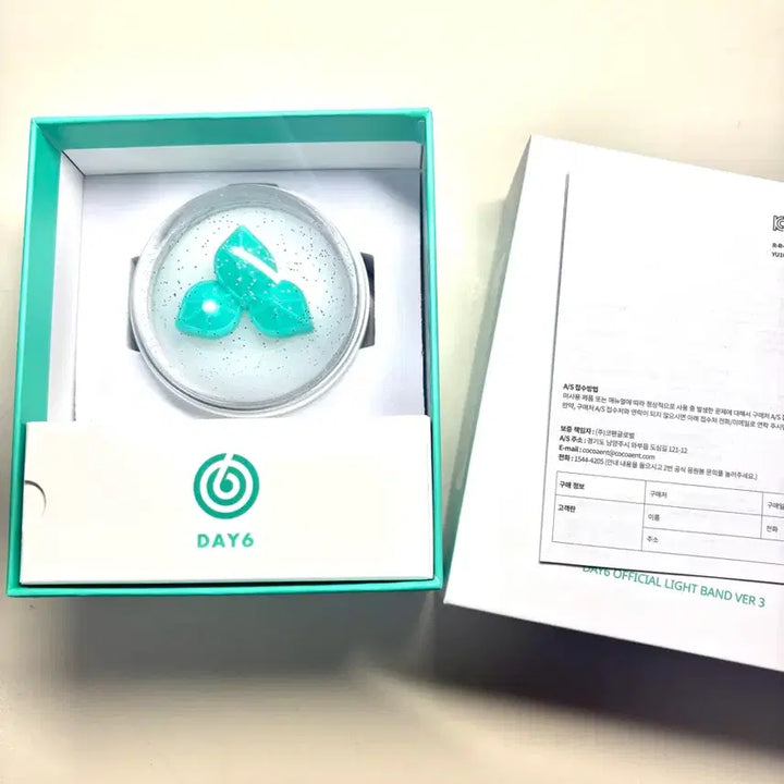 [BUNJANG] DAY6 Official Lightstick Version 3 / 마데워치
