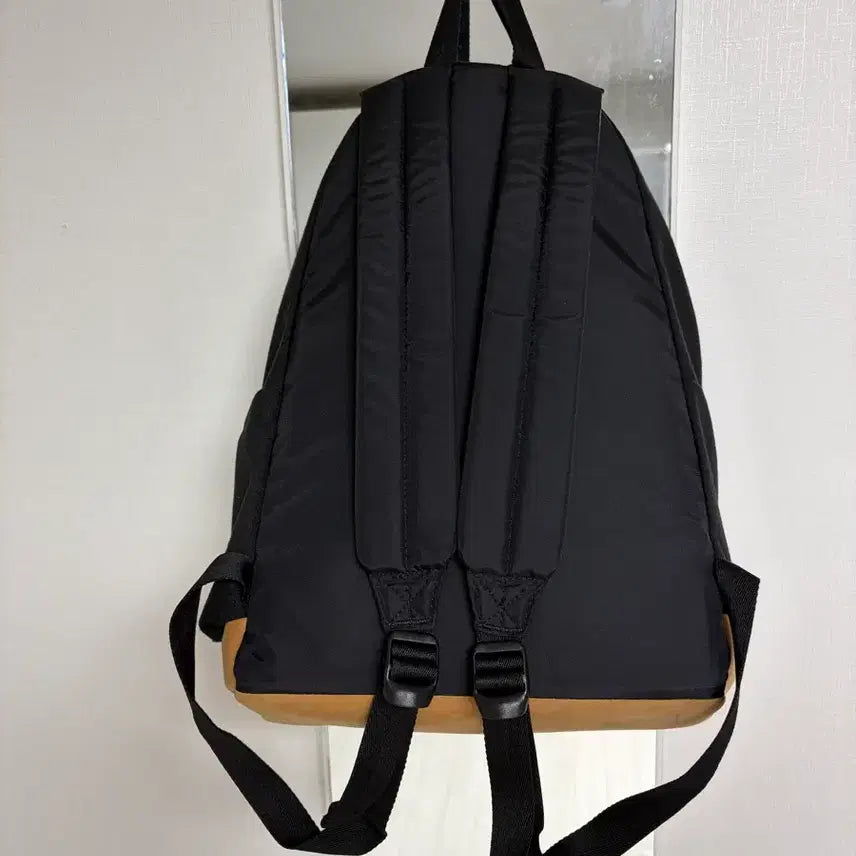 [BUNJANG] Eastpak Wyoming Leather Backpack / 이스트팩 와이오밍 레더 백팩