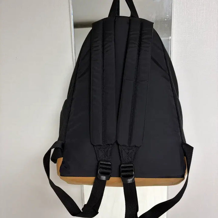 [BUNJANG] Eastpak Wyoming Leather Backpack / 이스트팩 와이오밍 레더 백팩