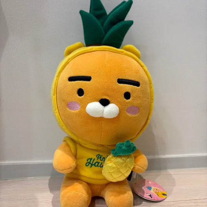 [BUNJANG] Kakao Friends Ryan Pineapple Plush - Limited Edition / [한정판]카카오프렌즈 라이언 파인애플 인형