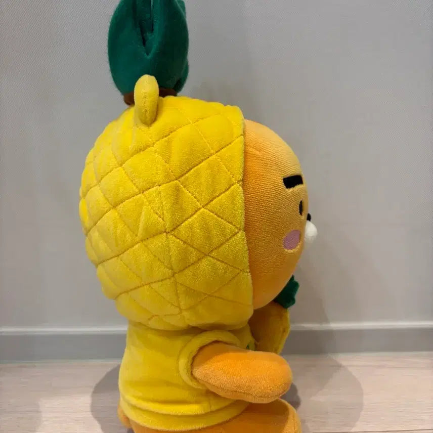 [BUNJANG] Kakao Friends Ryan Pineapple Plush - Limited Edition / [한정판]카카오프렌즈 라이언 파인애플 인형