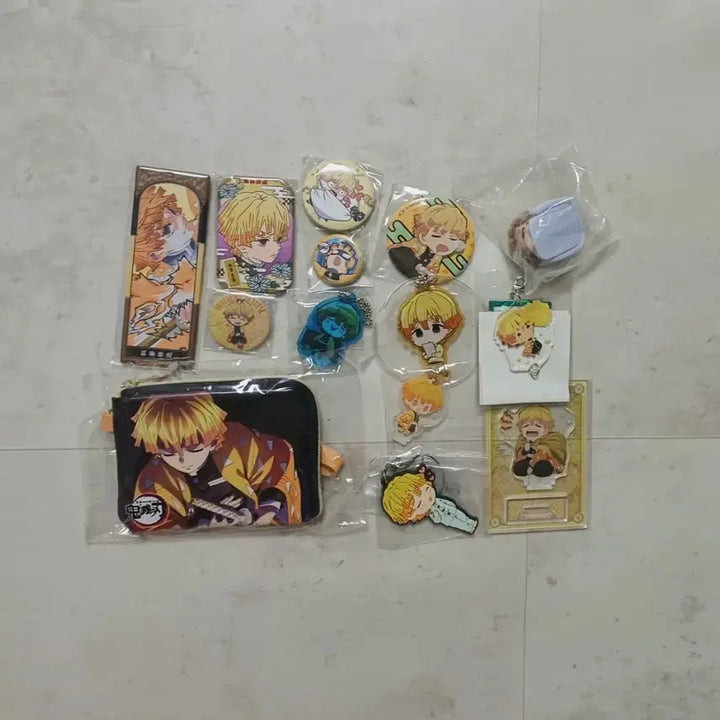 [BUNJANG] Demon Slayer Zenitsu Bundle Set / 귀멸의칼날 젠이츠 굿즈 일괄
