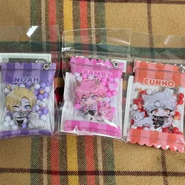 [BUNJANG] PLAVE Aniple Plus Collaboration Glass Bead Keychain (Yesjun, Noah, Bamby, Eunho, Hamin) - Sealed / 플레이브 애니플러스 콜라보 구슬 키홀더 미개봉(예준노아밤비은호하민)