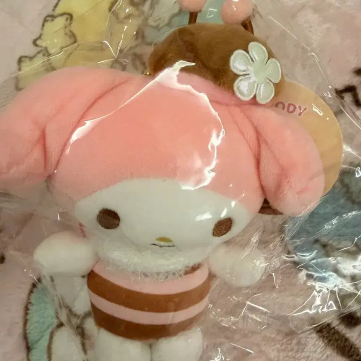 [BUNJANG] Sanrio My Melody Honeybee Plush / (새상품, 일본 정품) 산리오 마이멜로디 꿀벌