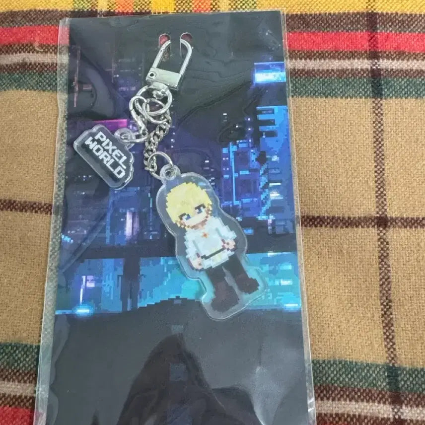 [BUNJANG] PLAVE Pixel World Keyring (YeJun, Noah, Bambi, EunHo) - Sealed / 플레이브 픽셀월드 키링 미개봉(예준,노아,밤비,은호)
