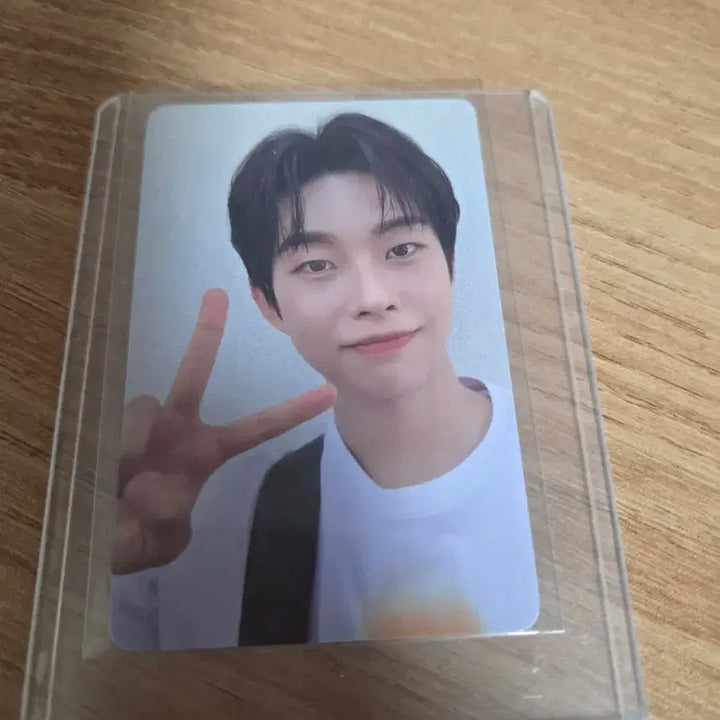 [BUNJANG] LUCY Siro Sangyeop Photocard / 루시. 시루 5만원 MD 상엽