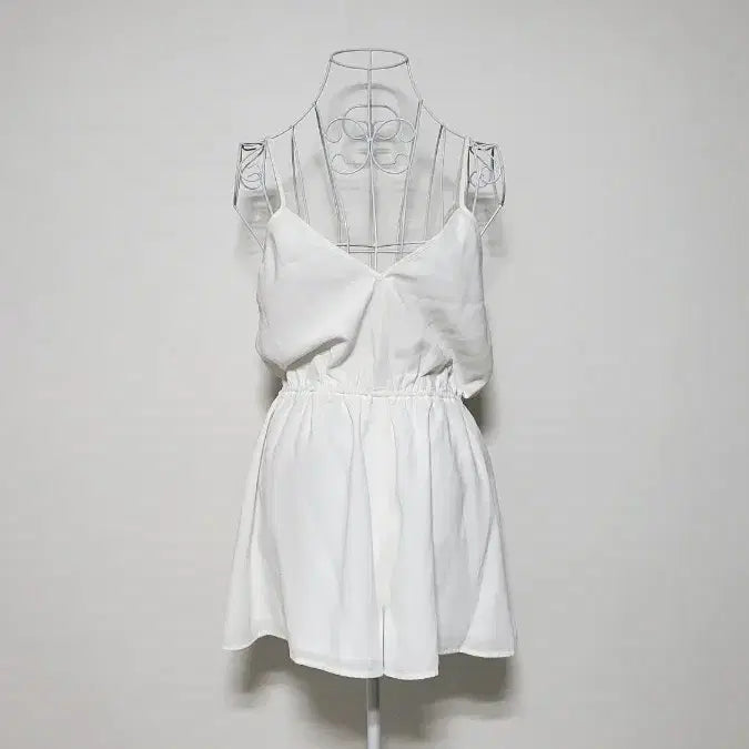 [BUNJANG] The Fifth Label White Jumpsuit Romper XS / The fifth 화이트 점프수트 롬퍼